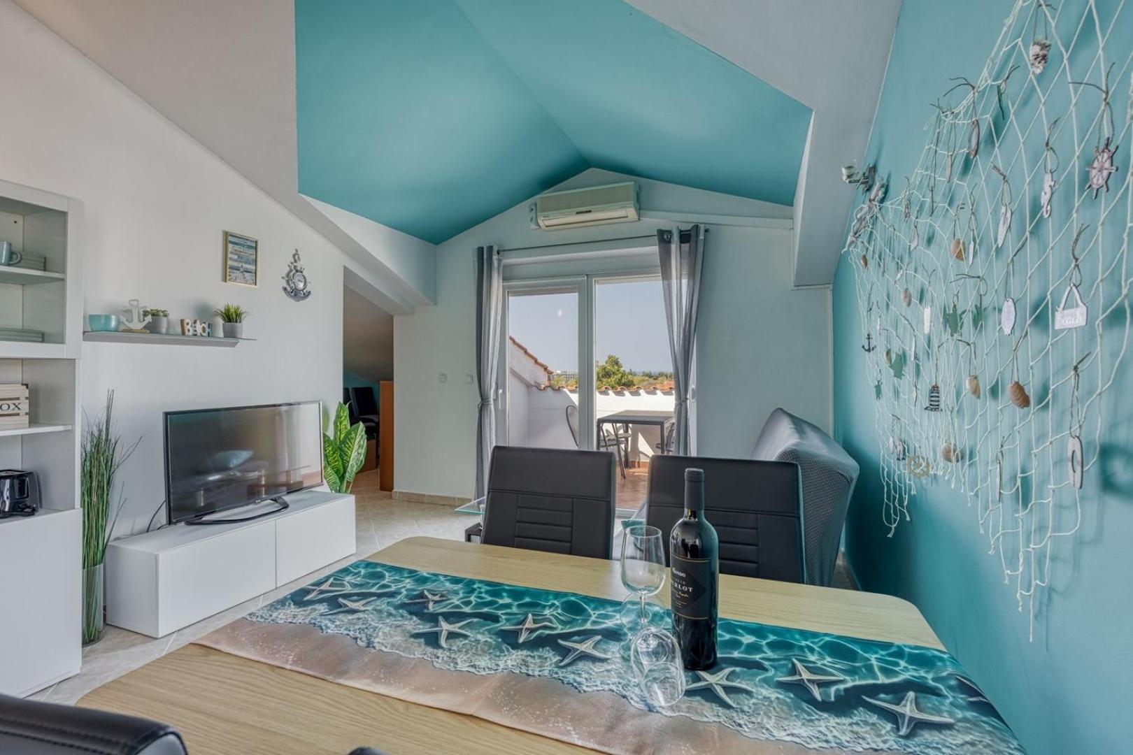 Amare Apartment *